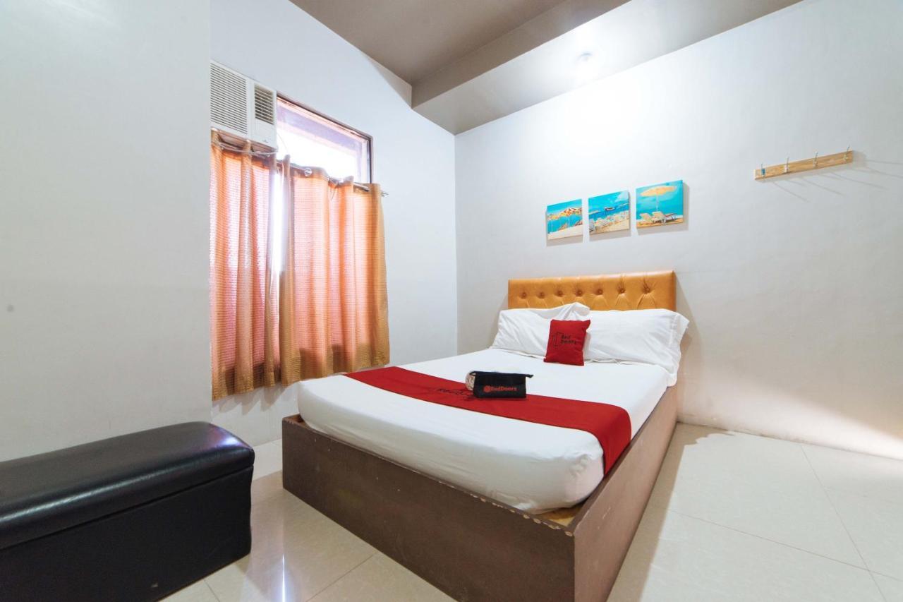 Hotel Reddoorz @ Aparente Gensan General Santos City Esterno foto