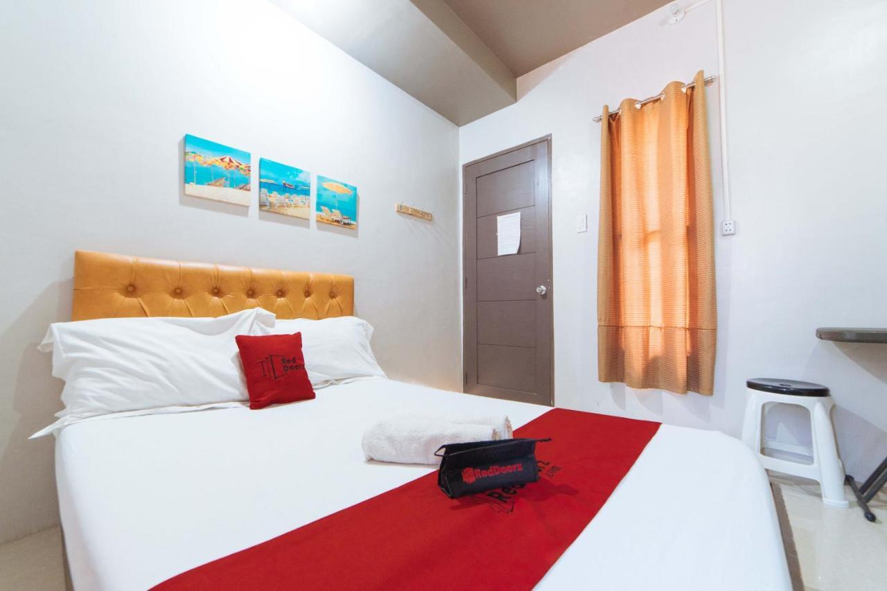 Hotel Reddoorz @ Aparente Gensan General Santos City Esterno foto